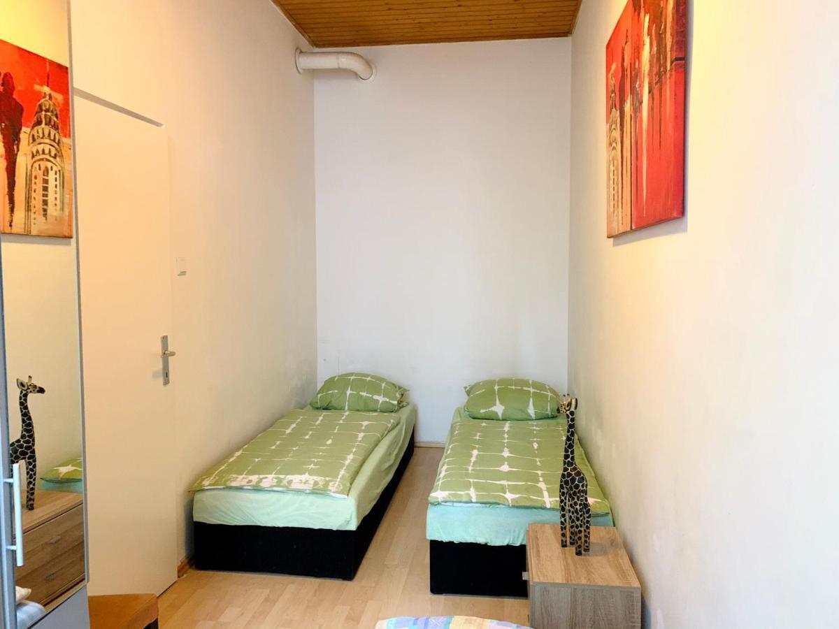 Raisa Apartments Lerchenfelder Guertel 30 Bécs Kültér fotó